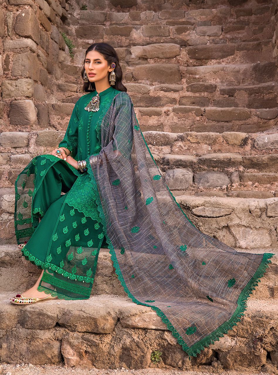 ZAINAB CHOTTANI  3PC UNSTITCHED LUXURY EMBROIDERY SUIT